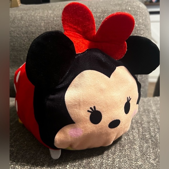 Official Disney Tsum Tsum Minnie Mouse Stuffed Animal Plushie Plush Toy 8 Inches - Picture 1 of 11